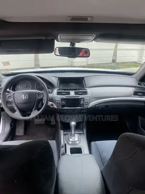 Honda Crosstour 2013 Silver