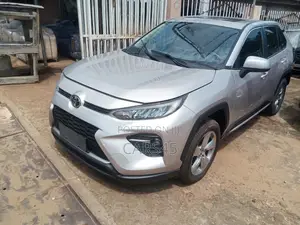 Toyota RAV4 2022 Ivory