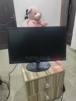 LG Monitor 24" Inches Full HD (1920 X 1080)