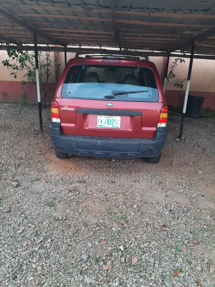 Ford Escape 2005 Red