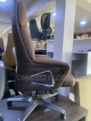Senior Executive Swivel Chair
