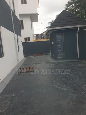2bdrm Apartment in Magodo Phase 2 for rent