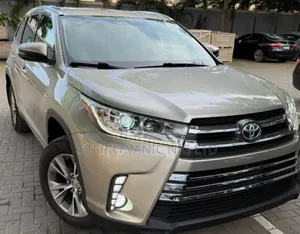 Toyota Highlander 2016