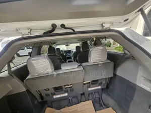 Toyota Sienna 2016 White