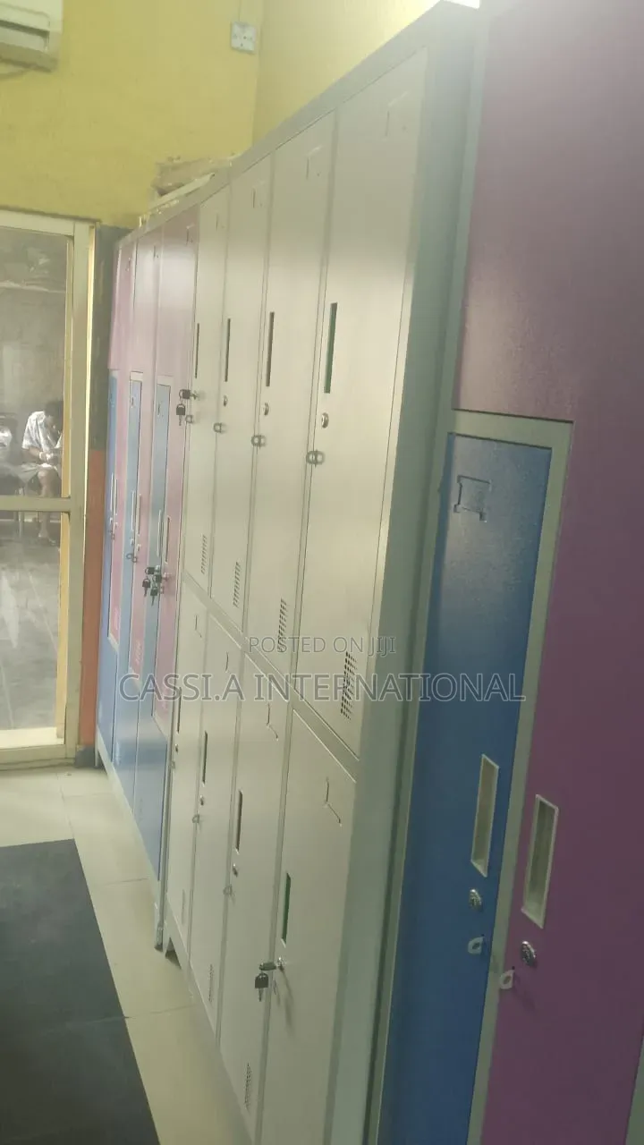 8 Doors Workers Locker