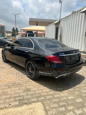 Mercedes-Benz E300 2017 Black