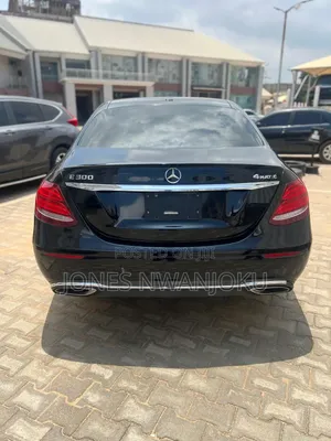 Mercedes-Benz E300 2017 Black