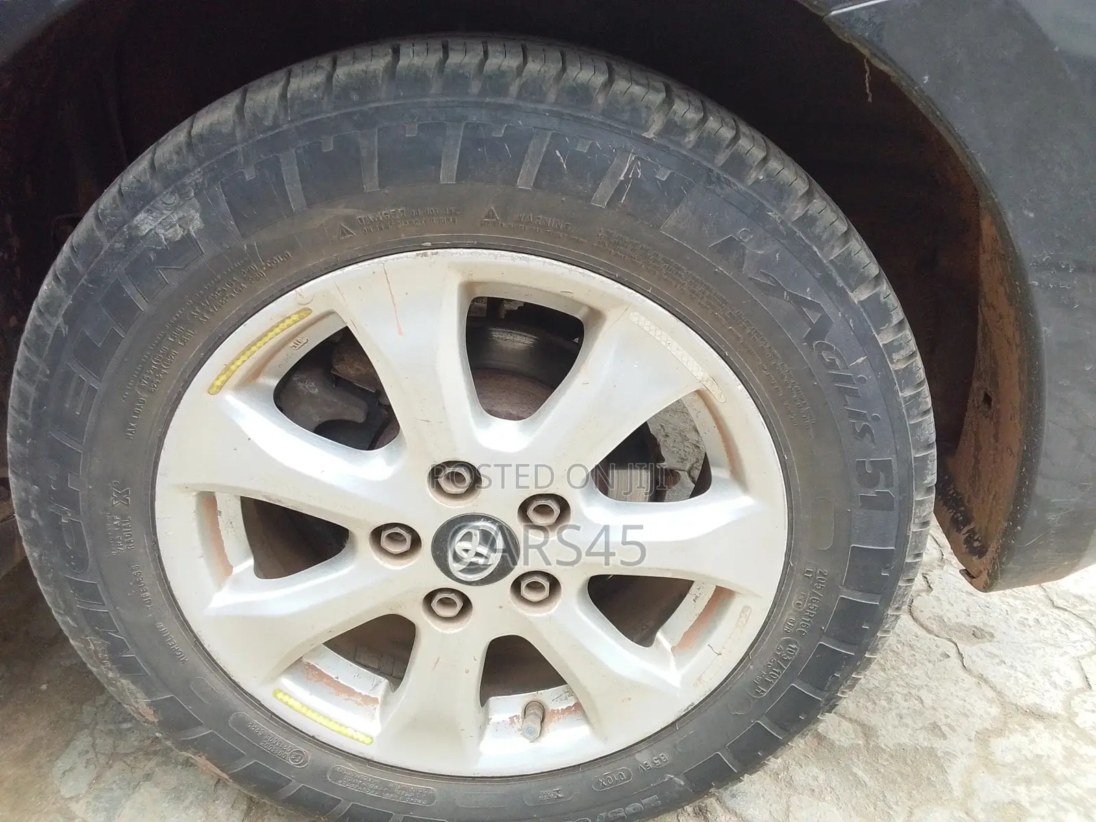 Pontiac Vibe 2010 Gray