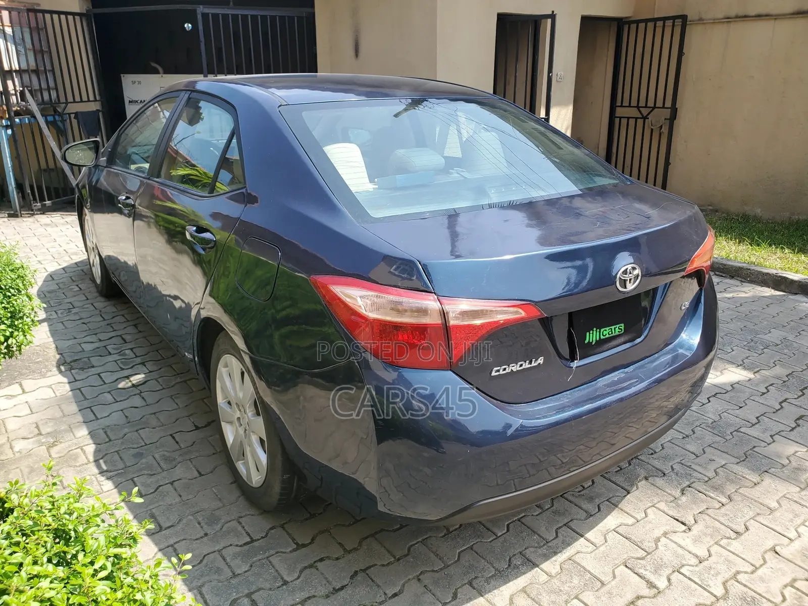 Toyota Corolla 2017 Green