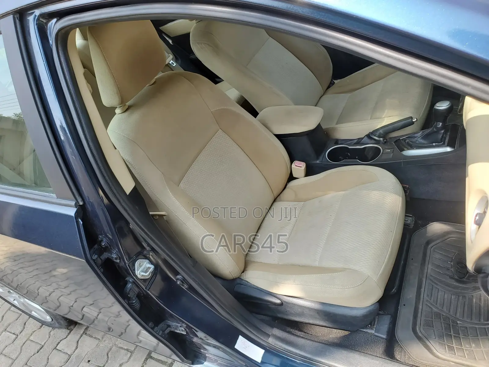 Toyota Corolla 2017 Green