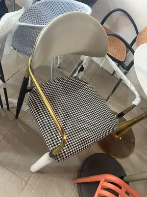 Modern Restaurant Chair