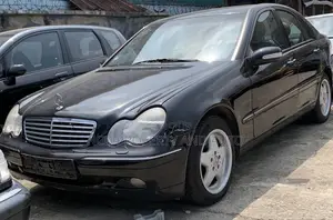Mercedes-Benz C200 2003 Black