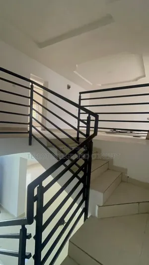 3bdrm Townhouse / Terrace in Brookshore Estate,, Karsana for rent