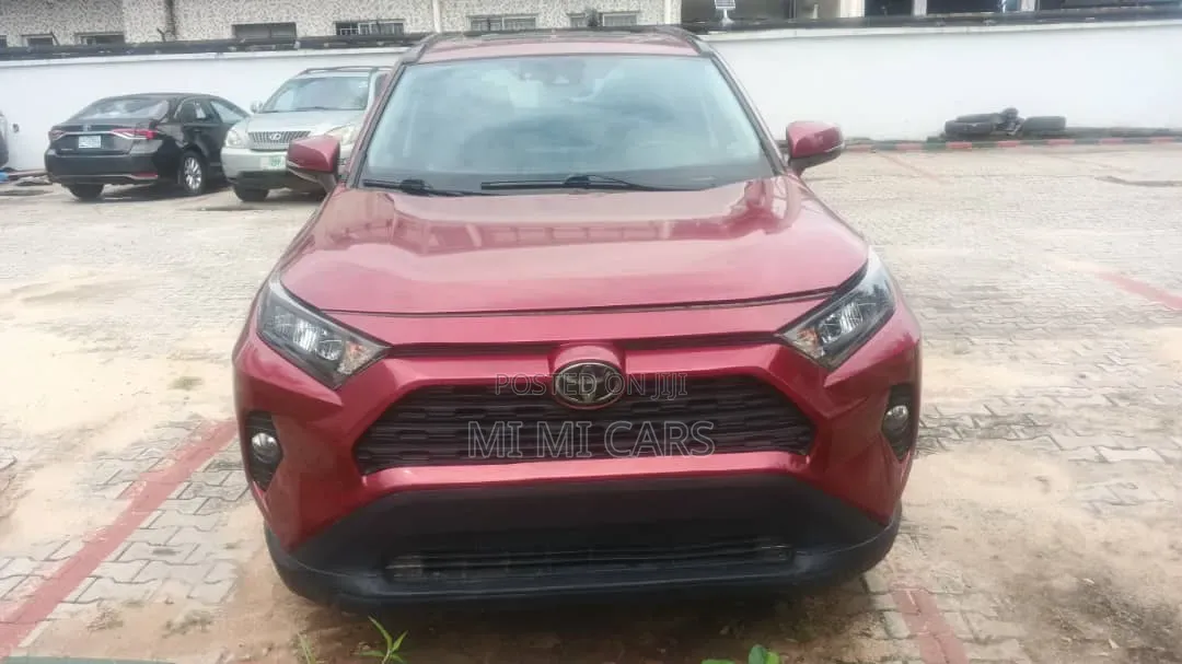 Toyota RAV4 2020 Red