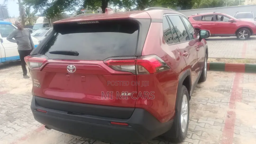 Toyota RAV4 2020 Red