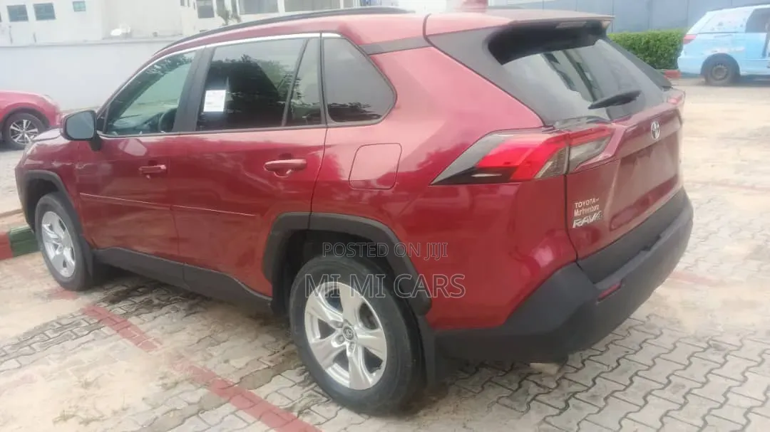 Toyota RAV4 2020 Red