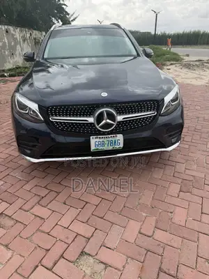 Mercedes-Benz GLC-Class 2016 Blue