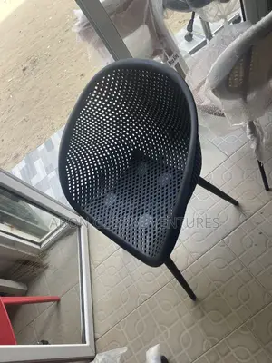 Modern Plastic Restaurant Chair