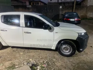 Mitsubishi L200 Double Cab 2.2 4WD 2020 White