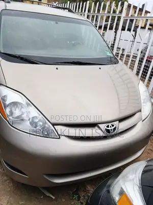 Toyota Sienna 2007 Gold