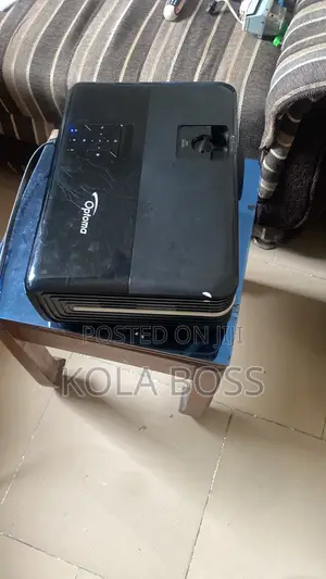 Optoma UHD51 Projector