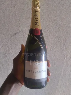 MOËT AND CHANDON IMPERIAL CHAMPAGNE ( Moët Impérial Brut )