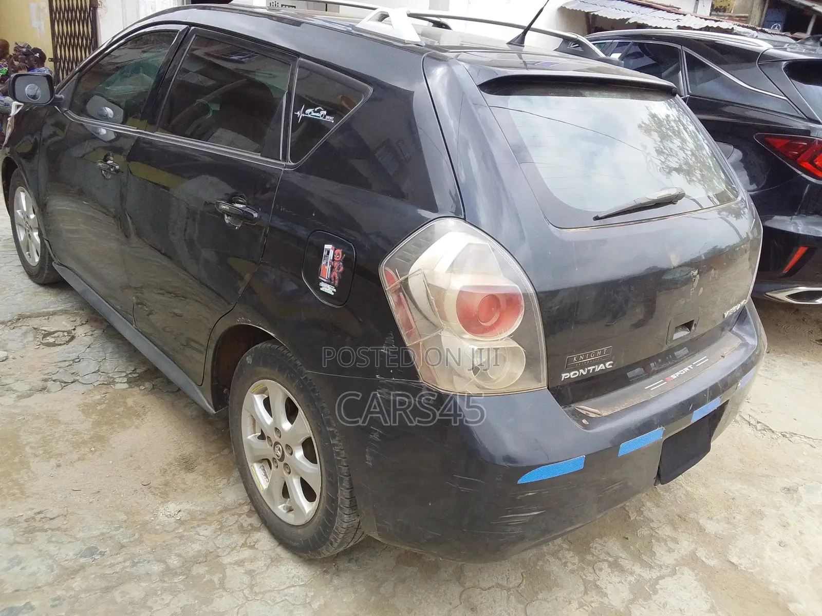 Pontiac Vibe 2010 Gray