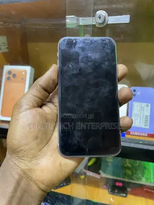 Apple iPhone 11 64 GB Gray