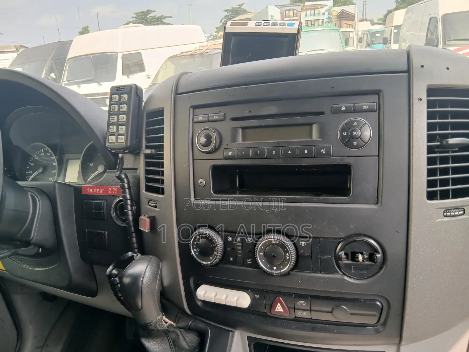 Mercedes-Benz Sprinter 2014 Yellow