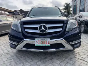 Mercedes-Benz GLK-Class Base GLK 350 4dr AWD 4MATIC (3.5L 6cyl 7A) 2015