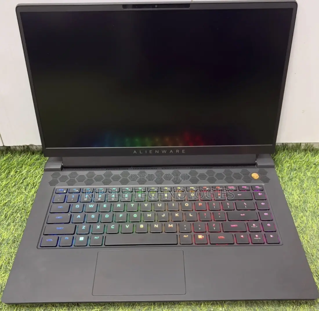 Laptop Alienware M15 R7 16GB Intel Core i7 SSD 1T