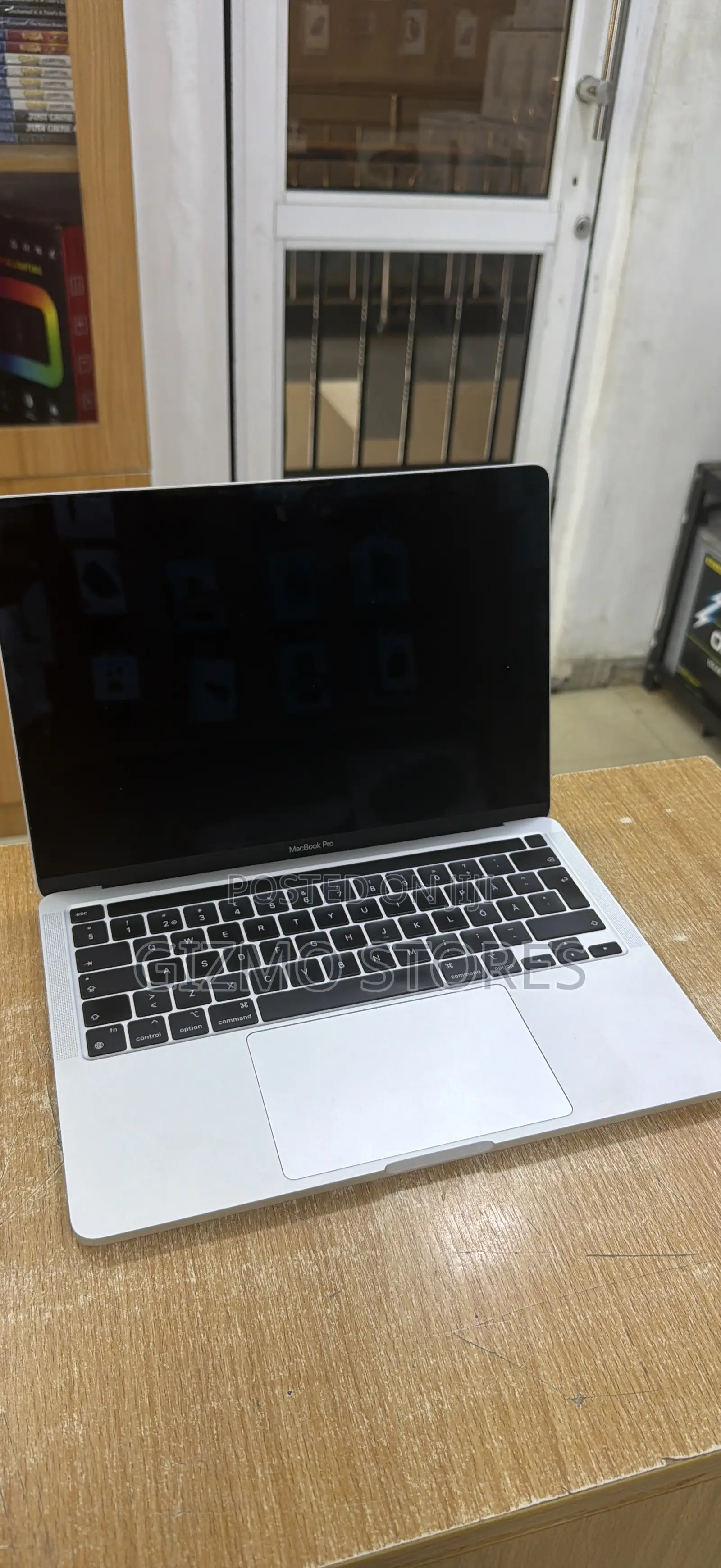 Laptop Apple MacBook Pro 2020 M1 16GB Apple M1 SSD 512GB