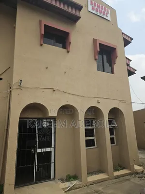 6bdrm Duplex in Back Of Omole Phase, Berger for rent