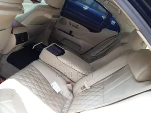 Lexus LS 2010 Black