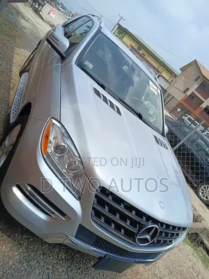 Mercedes-Benz M Class ML350 4MATIC 4dr SUV AWD (3.5L 6cyl 7A) 2014