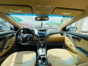 Hyundai Elantra 2015 Silver