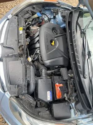 Hyundai Elantra 2015 Silver