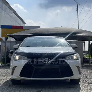 Toyota Camry XSE 4dr Sedan (2.5L 4cyl 6A) 2015 White