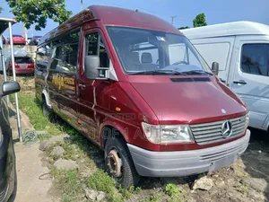 Mercedes-Benz Sprinter 2006 Brown