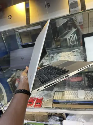 Laptop HP EliteBook 830 G6 8GB Intel Core i5 SSD 256GB