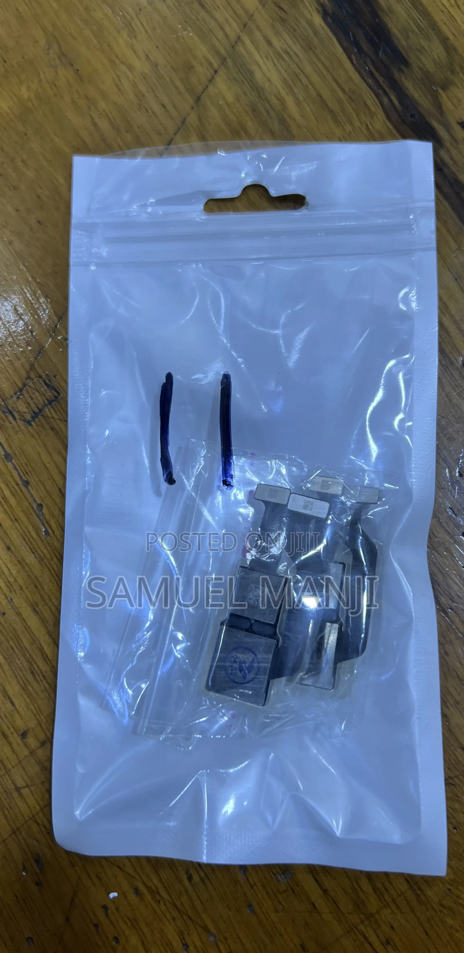iPhones Camera Front and Back Available