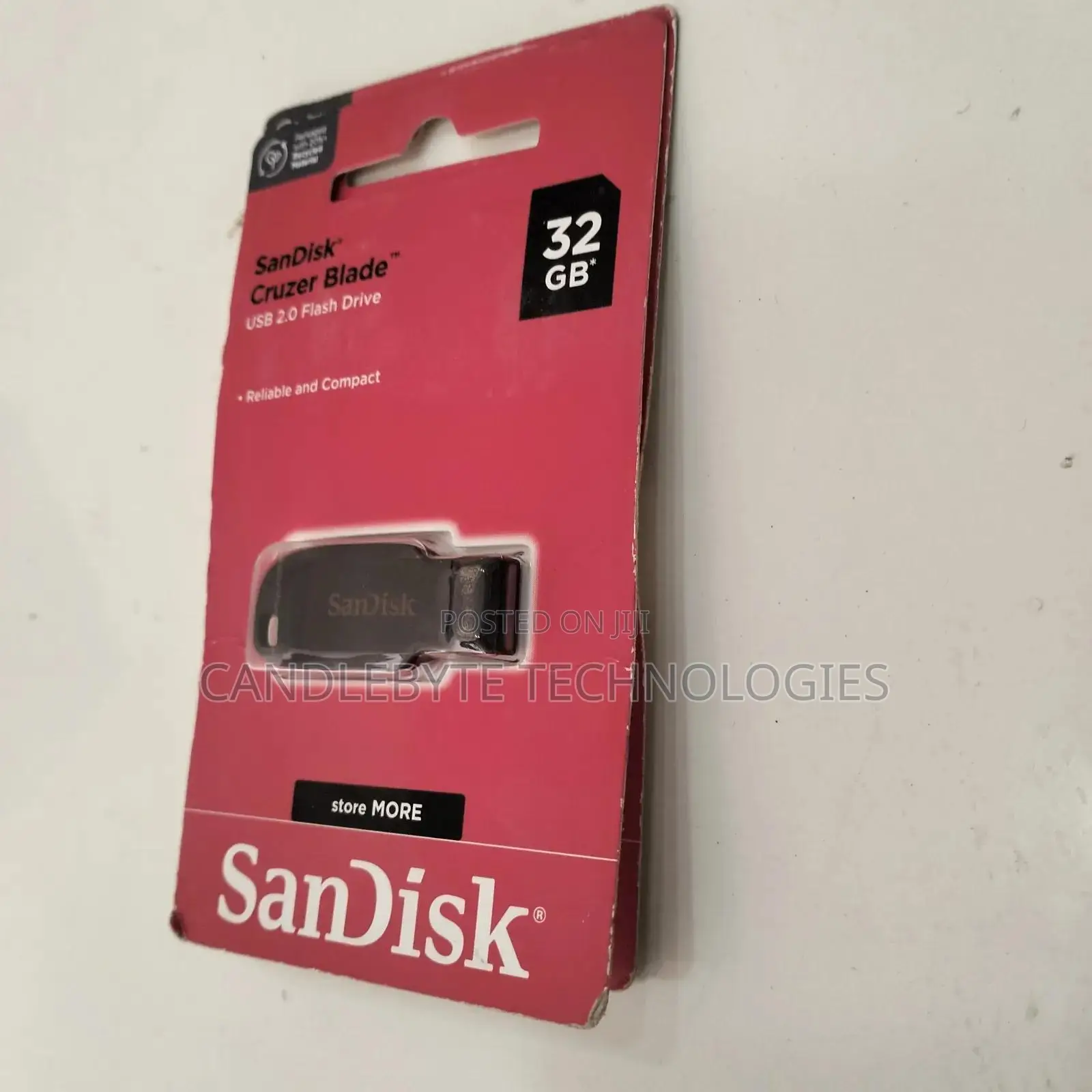 32gb Sandisk Cruzer Blade USB Flash Drive Built to Last
