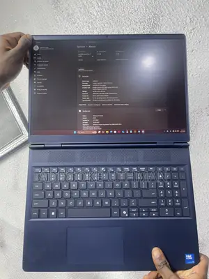 Laptop Alienware 16 Aurora 32GB Intel Core 7 SSD 1T