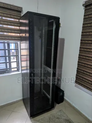 800 X 600 42U Server Rack