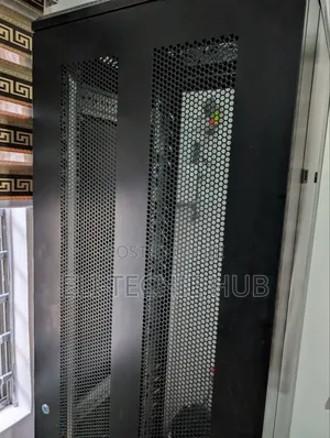 800 X 600 42U Server Rack