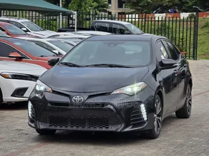 Toyota Corolla 2017 Black