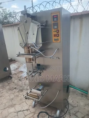 Dingli Semi Automatic Sachet Machine