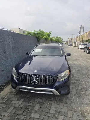 Mercedes-Benz GLC-Class 2017 Blue