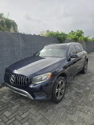 Mercedes-Benz GLC-Class 2017 Blue