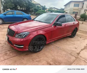 Mercedes-Benz C350 2010 Red